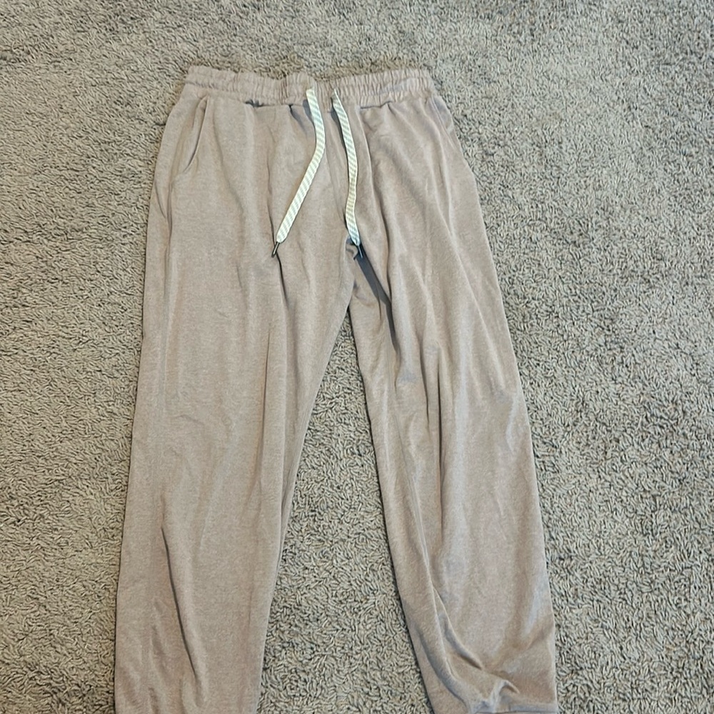 Vuori Xs regular length joggers
